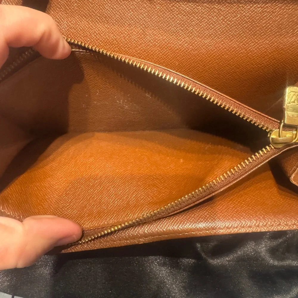Louis Vuitton authentic louis